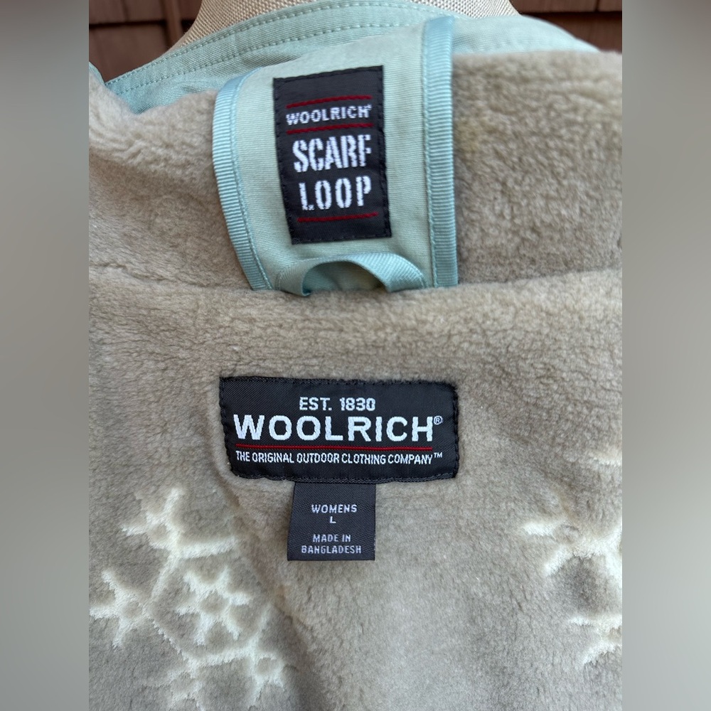 Vintage Woolrich Winter Jacket with Fleece Snowflake Lining